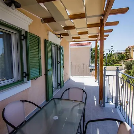 Elpida At Minies Миния